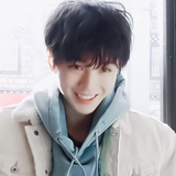 爱笑咦吖吖