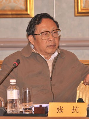 张抗