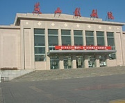 北京燕山影剧院