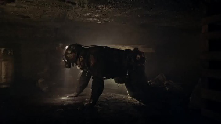 中国大陆预告片 (中文字幕)