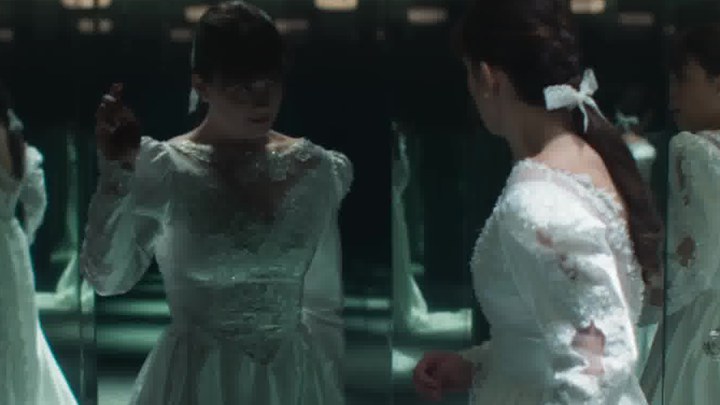 中国大陆预告片 (中文字幕)