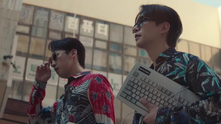 预告片 (中文字幕)