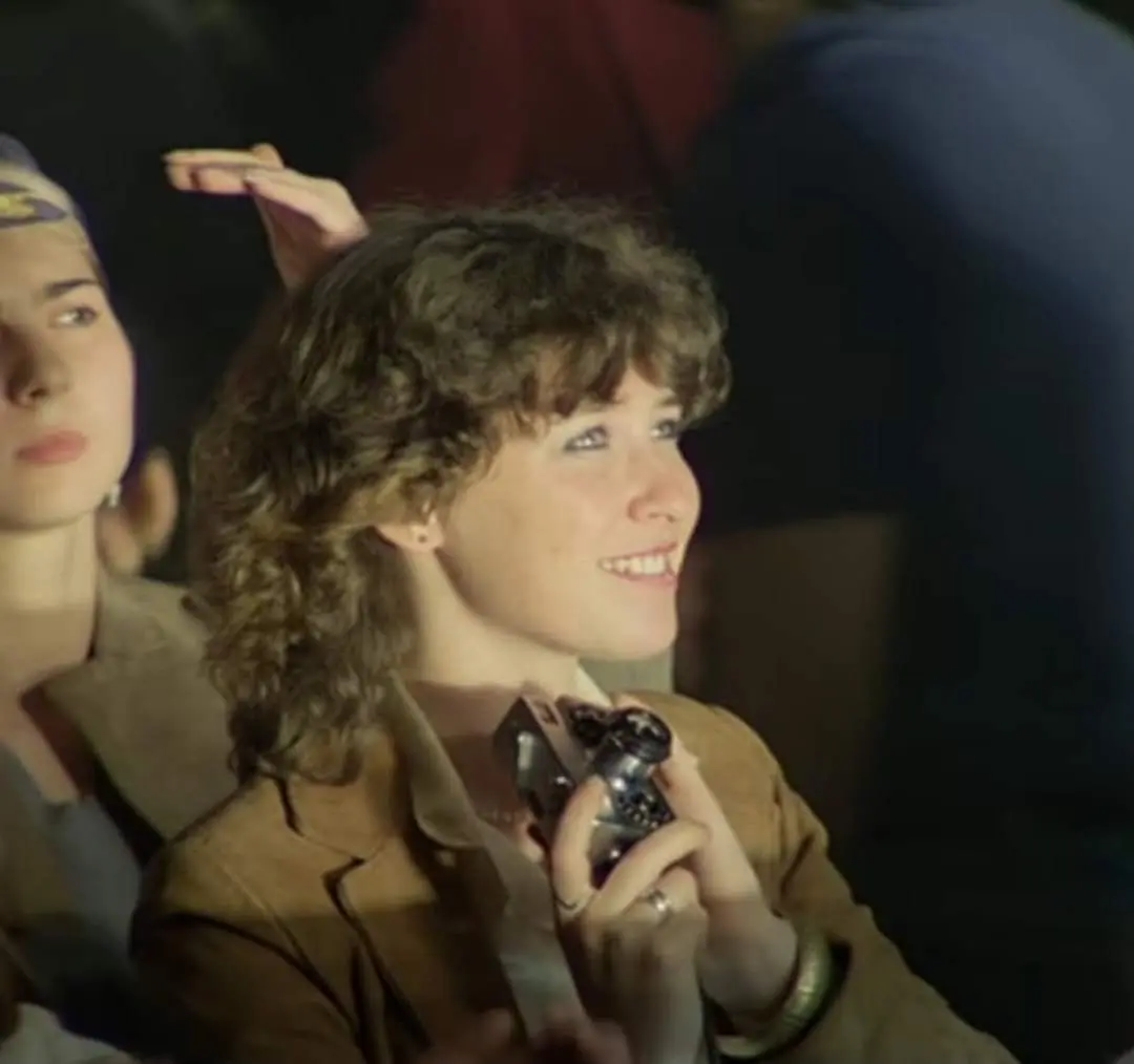 这不是普通的演唱会官摄，这是电影导演用胶片记录的视听传奇盛宴