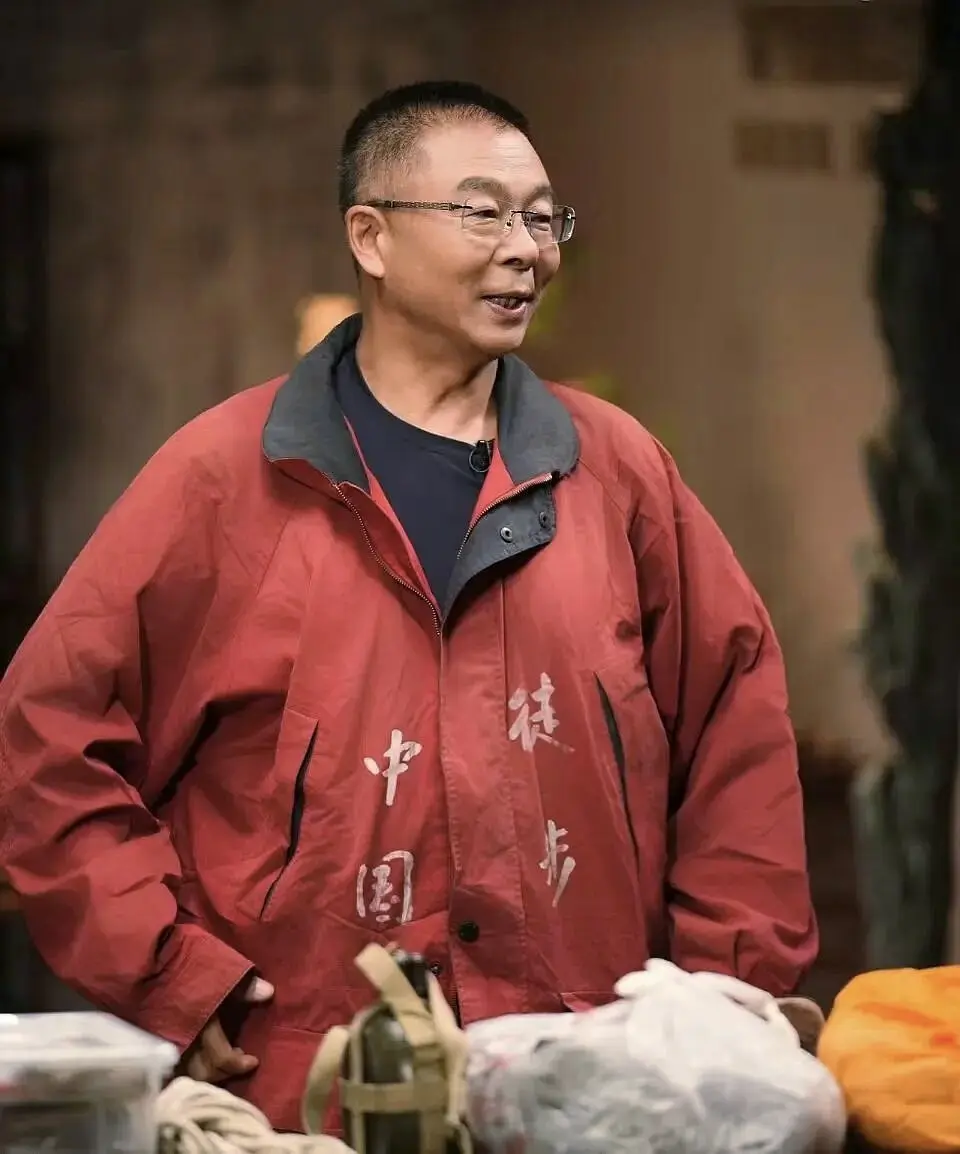 雷殿生：十年光陰織一件衣裳