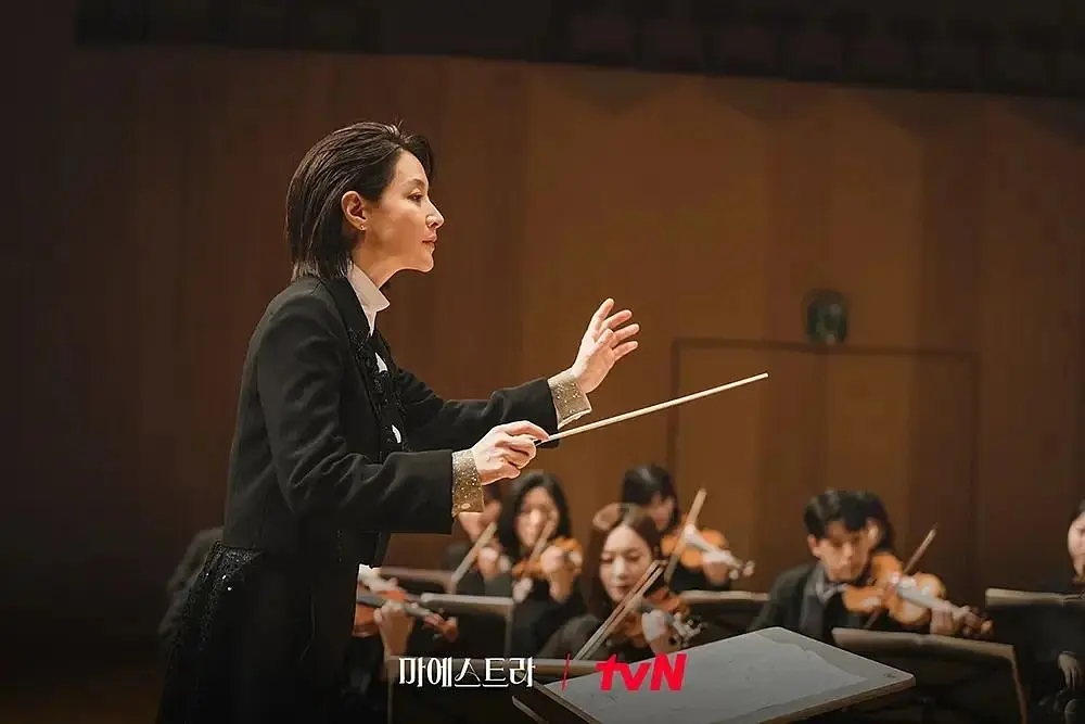 高級帶感瑪麗蘇：搞事業順便拿捏初戀霸總